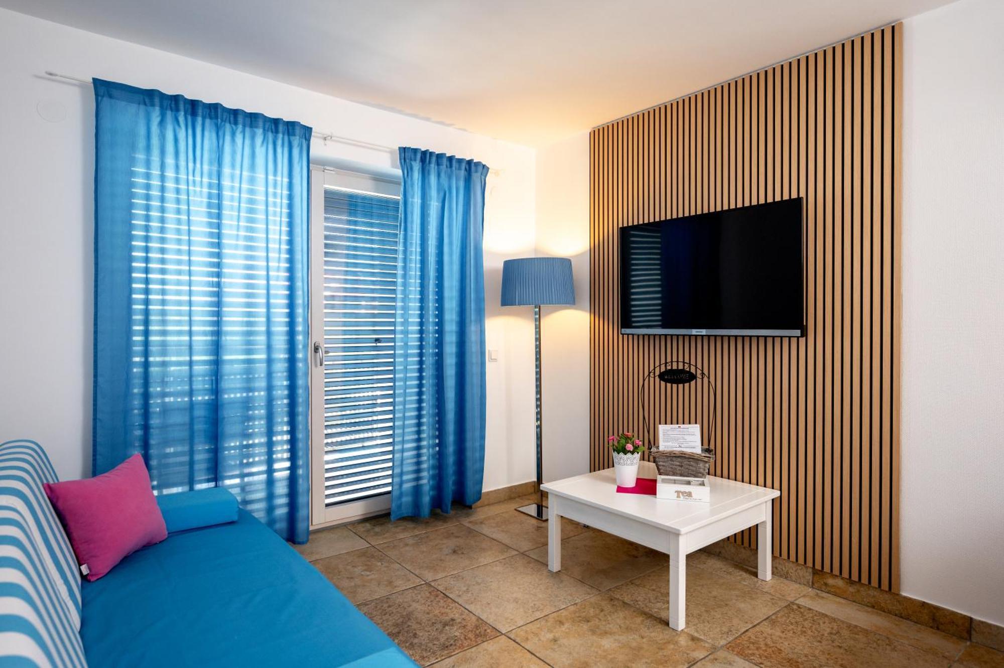 Adorami Apartments Baška Екстериор снимка