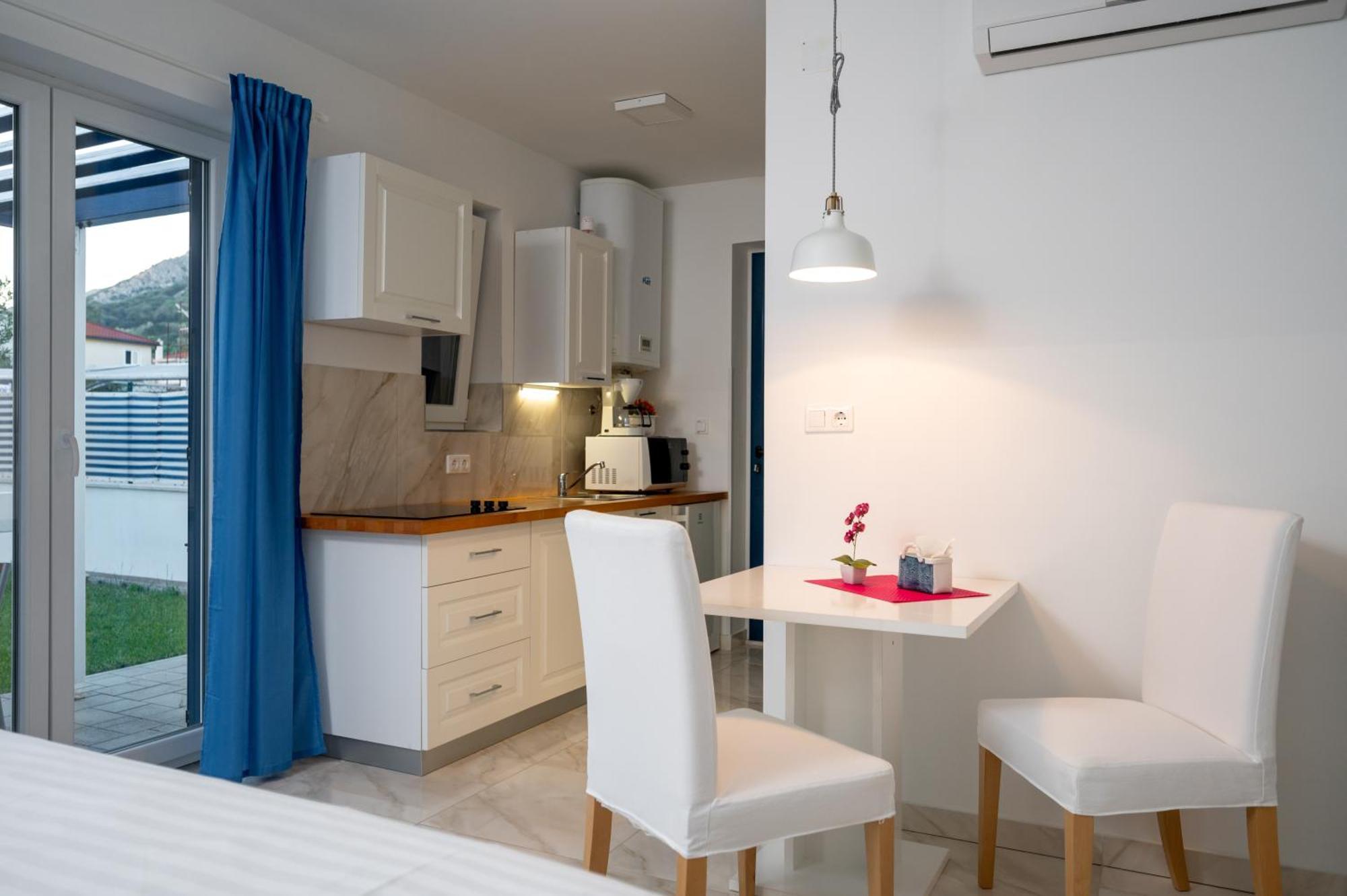 Adorami Apartments Baška Стая снимка